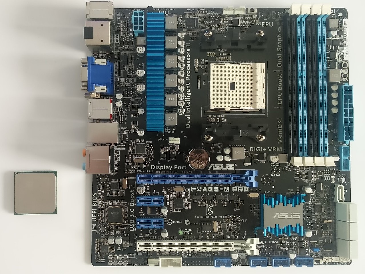CPU og motherboard