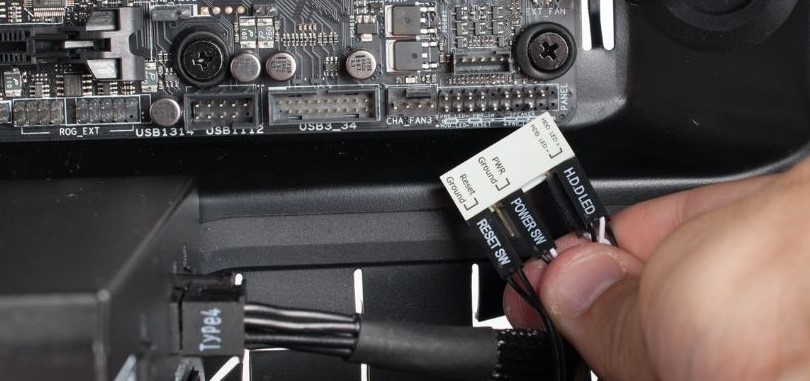 Kabinet pins til motherboard